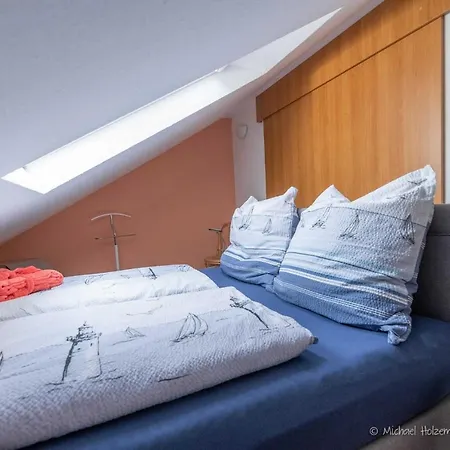 Otzens Kleine Dachkammer - Ankommen Und Wohlfuehlen * Treia
